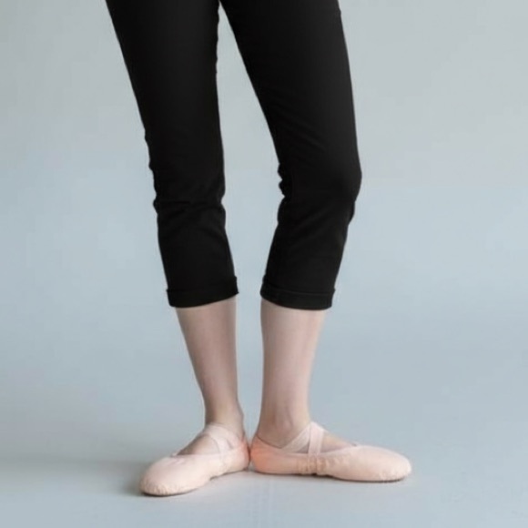 New Stelle Pink Canvas Ballet Slippers Dance Shoes Size 8.5 - Picture 2 of 9